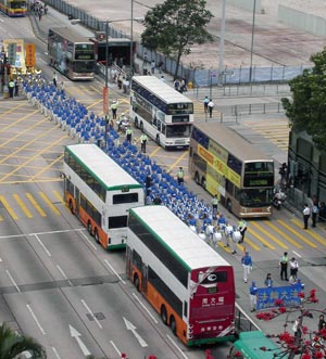 Парад шествует по Монкок. Фото: Гоминь Ли/Великая Эпоха