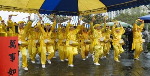 Танец с китайскими барабанами. Фото: Тан Бин/Великая Эпоха