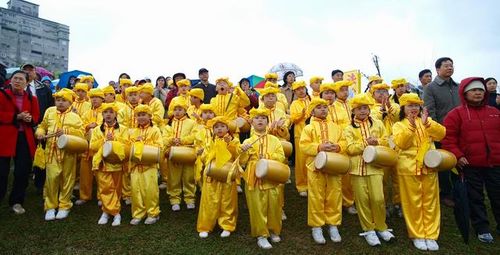 Танец с китайскими барабанами. Фото: Тан Бин/Великая Эпоха
