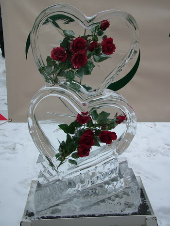 В США проходит 26 Международный конкурс по вырезке ледяных скульптур. Фото: Великая Эпоха