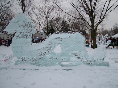 В США проходит 26 Международный конкурс по вырезке ледяных скульптур. Фото: Великая Эпоха