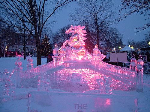 В США проходит 26 Международный конкурс по вырезке ледяных скульптур. Фото: Великая Эпоха