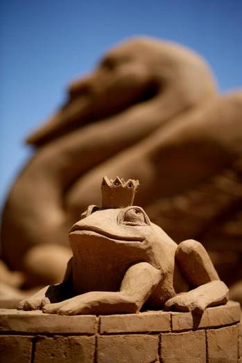 В австралийском городе Мельбурн проходит выставка песочных скульптур. Фото: Kristian Dowling/Getty Images