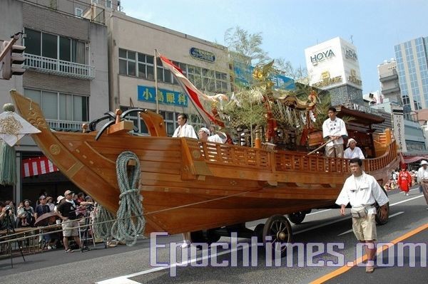 Празднование дня города Ниигата. 9 августа. Япония. Фото: Хун Ифу/The Epoch Times
