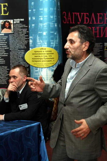 Выступающие на общественном обсуждении законодательной инициативы ЗАКСа Санкт-Петербурга. Фото: Гражданская комиссия по правам человека 