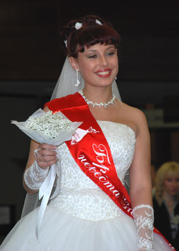 Мария Рябова – «Бриллиантовая невеста Тюмени - 2007». Фото: Юлия Цигун/Великая Эпоха 