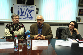 Николай Сванидзе - журналист, председатель Комиссии Общественной палаты РФ по межнациональным отношениям и свободе совести. Фото: Анатолий Белов/Великая Эпоха Николай Сванидзе - журналист, председатель Комиссии Общественной палаты РФ по межнациональным отношениям и свободе совести. Фото: Анатолий Белов/Великая Эпоха