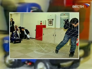 В Японии разработан робот-охранник. Фото телеканала Россия В Японии разработан робот-охранник. Фото телеканала Россия