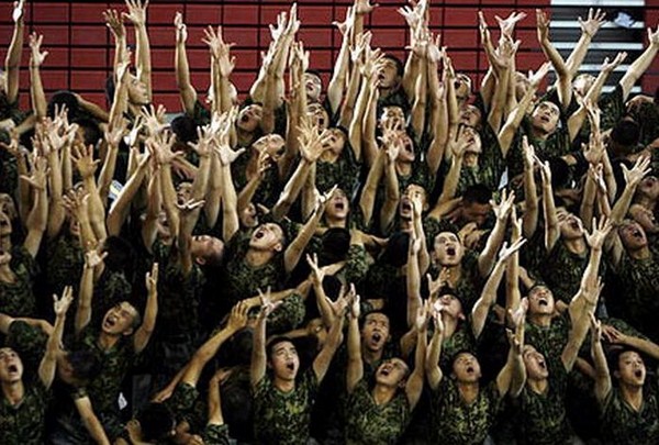 Сцены танцевальной постановки «Путь возрождения». Фото с epochtimes.com