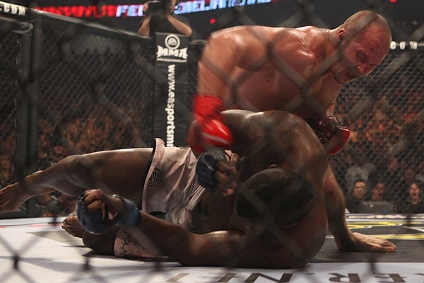 Федор Емельяненко. Путь к победе. Фото: с сайта mixfight.ru Федор Емельяненко. Путь к победе. Фото: с сайта mixfight.ru