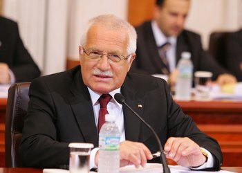 Президент Чехии (Czech Republic ) Вацлав Клаус (Vaclav Klaus). Фото: RAMZI HAIDAR/AFP/Getty Images Президент Чехии (Czech Republic ) Вацлав Клаус (Vaclav Klaus). Фото: RAMZI HAIDAR/AFP/Getty Images