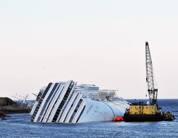 Опознаны пять жертв крушения лайнера Costa Concordia. Фото: Getty Images Опознаны пять жертв крушения лайнера Costa Concordia. Фото: Getty Images