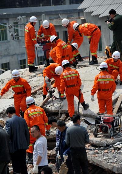 В Китае рухнула очередная новостройка. Фото:ChinaFotoPress / Getty Images