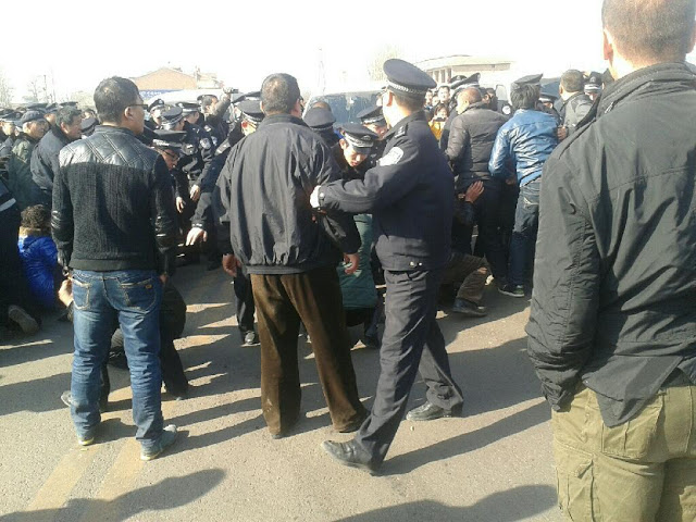 Протест против насильственного выселения. Провинция Шаньси. Февраль 2013 года. Фото с molihua.org