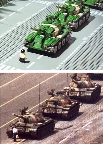 Рисунок детских игрушек и фотография с места событий во время «инцидента 4 июня» Рисунок детских игрушек и фотография с места событий во время «инцидента 4 июня»