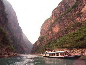 Китай - воды рек так же загрязнены. Фото с сайта epochtimes.co.il Китай - воды рек так же загрязнены. Фото с сайта epochtimes.co.il