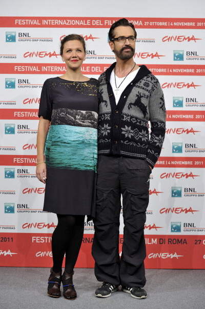 «Без истерики». Актеры Мэгги Джилленхол и Руперт Эверет представили фильм «Без истерики!» на кинофестивале в Риме. Фото: Gareth Cattermole/Getty Images «Без истерики». Актеры Мэгги Джилленхол и Руперт Эверет представили фильм «Без истерики!» на кинофестивале в Риме. Фото: Gareth Cattermole/Getty Images