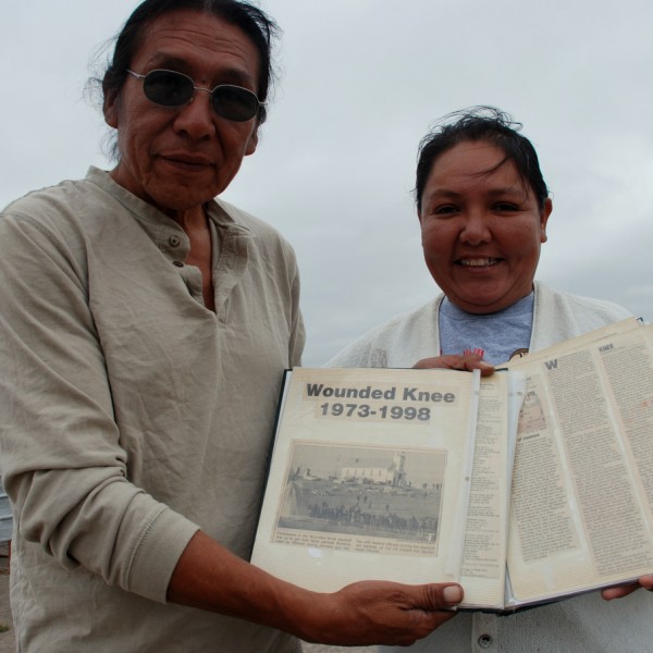 Мишель и Фрэнк рассказывают мрачную историю маленького городка. Фото предоставлено Myriam Moran