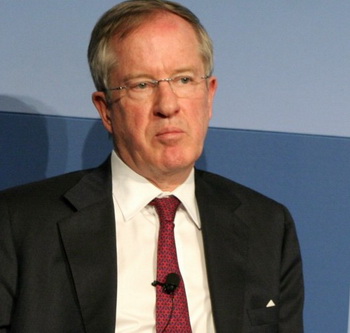 Доктор Ларди выступил в институте Петерсона 1 февраля на презентации своей новой книги «Поддержание экономического роста Китая». Фото: Gary Feuerberg / The Epoch Times