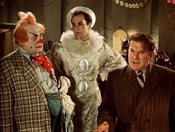 «Карнавальная ночь», кадры из фильма. фото с сайта nonamo