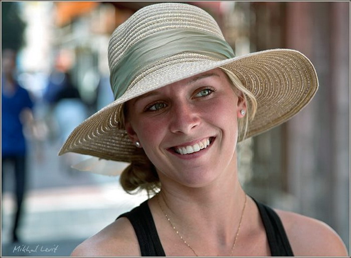 На что парни обращают внимание. Фото: Михаил Левит