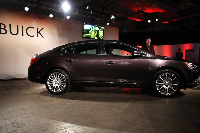 Buick представил LaCross 2014. Фото: Spencer Platt/Getty Images