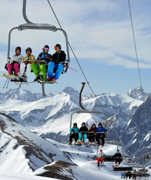Оберстдорф - один из лучших альпийских курортов, расположен на юго-западе Баварии, Германия. Фото: STEFAN PUCHNER/AFP/GettyImages