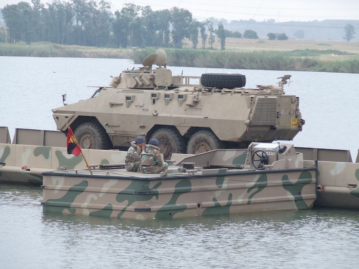 Боевая машина армии ЮАР Ratel. Фото: Shutterstock*
