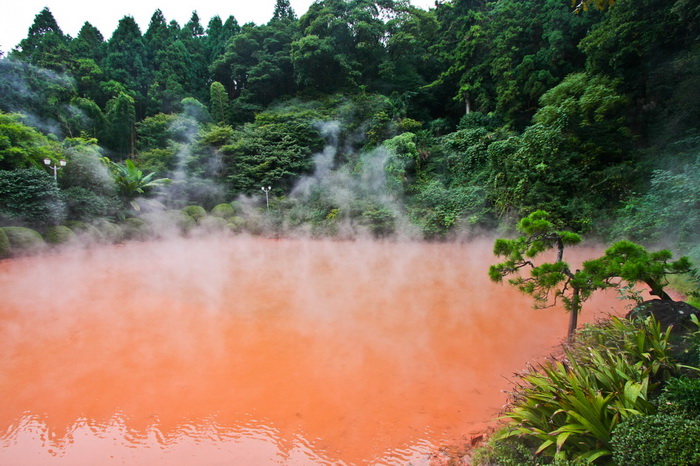 Горячие источники в природном парке Jigoku. Фото: Andrague/flickr.com