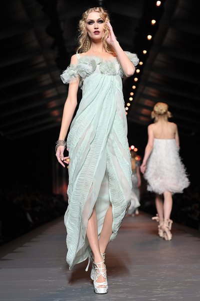 Осень-зима 2011-2012: коллекция Christian Dior, 4 марта 2011, Париж, Франция