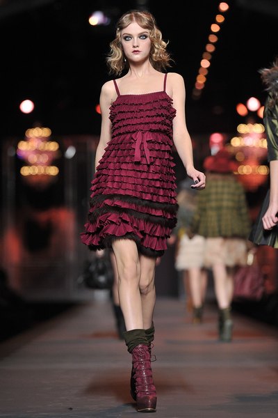 Осень-зима 2011-2012: коллекция Christian Dior, 4 марта 2011, Париж, Францияs