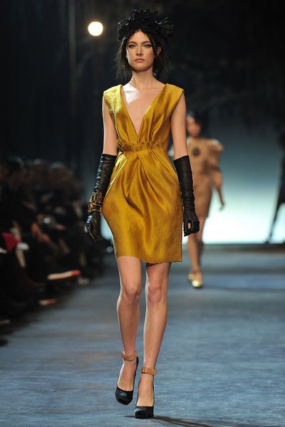 Осень-зима 2011-2012: коллекция Lanvin, 4 марта 2011, Париж, Франция
