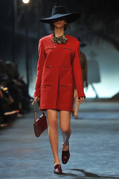 Осень-зима 2011-2012: коллекция Lanvin, 4 марта 2011, Париж, Франция