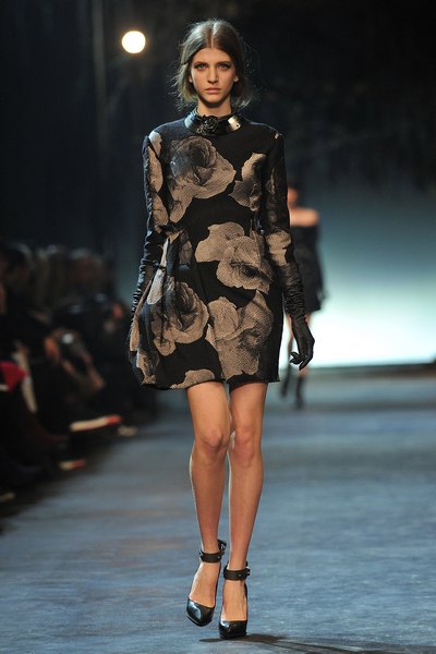 Осень-зима 2011-2012: коллекция Lanvin, 4 марта 2011, Париж, Франция