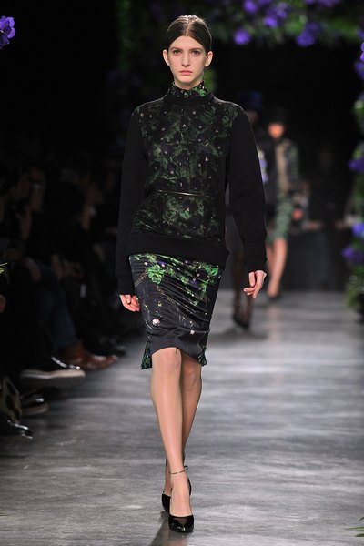 Осень-зима 2012: коллекция Givenchy, 6 марта 2011, Париж, Франция