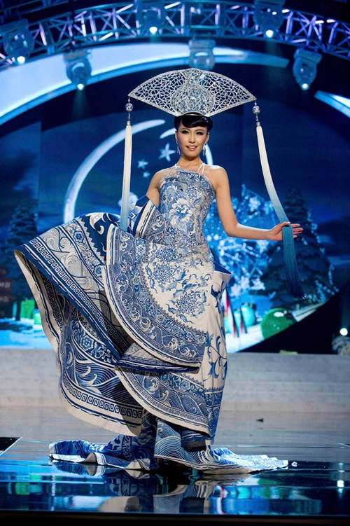 Участницы конкурса «Мисс Вселенная - 2012» в национальных костюмах. Фоторепортаж. Фото: fresher.ru