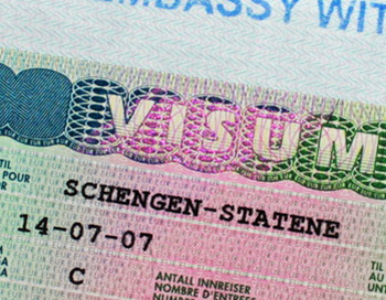 Шенгенская виза.  Фото: Ирина Рудская/Великая Эпоха (The Epoch Times)