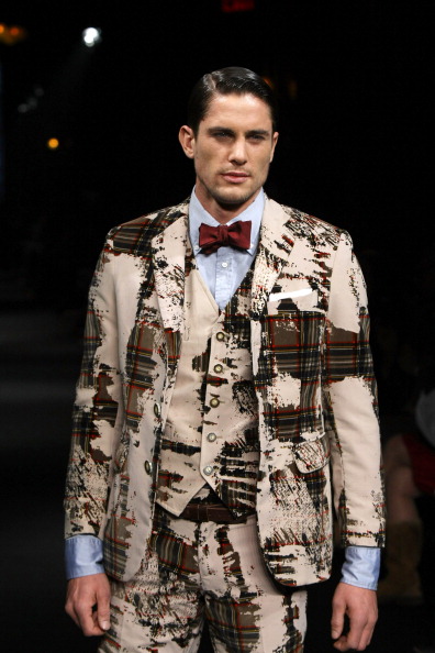 Мужская коллекция Marlon Gobel на Неделе моды Mercedes Benz Fashion Week 2011, 10 февраля 2011, Линкольн-центр, Нью-Йорк Мужская коллекция Marlon Gobel на Неделе моды Mercedes Benz Fashion Week 2011, 10 февраля 2011, Линкольн-центр, Нью-Йорк