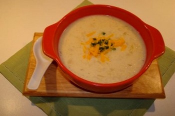 Кремовый суп из цветной капусты приготовить не очень просто, но труд оправдает себя. Фото: Сандры Шилдс, Великая Эпоха