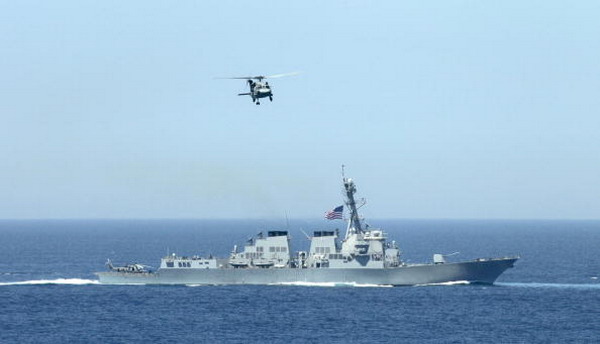 ВМС и ВВС США и Южной Кореи проводят совместные учения в Японском море. Фото:LEE JIN-MAN/AFP/Getty Images 