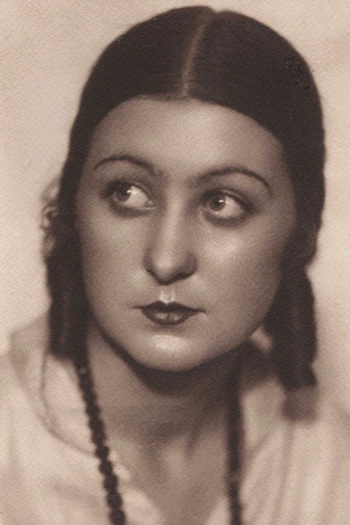 Дочь афганского принца живет в Москве под именем Александра