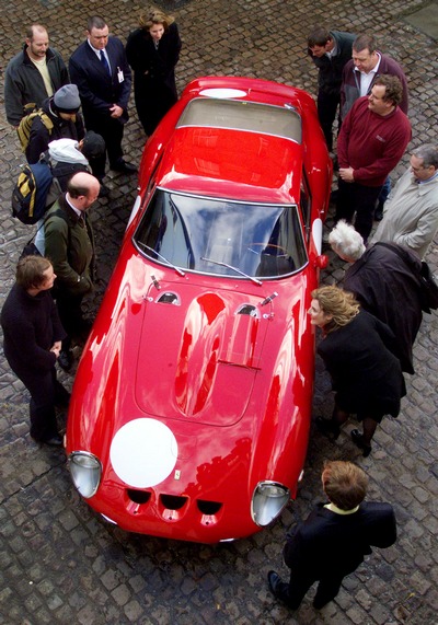 Ferrari 250 GTO 1963 года выставлена на аукцион. Фото:  ADRIAN DENNIS/AFP/Getty Images