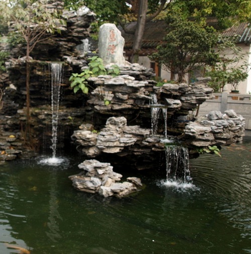 Гуанчжоу, Храм Гуансяо. Озеро с карпами. Фото:  annataliya.ru