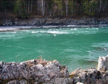 Искусственное озеро. Фото:  naaltae.ru