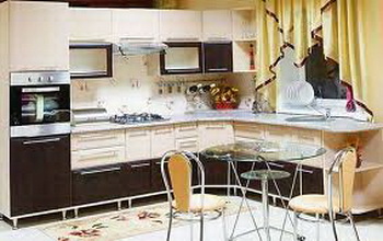 Кухни на заказ в стиле хай-тек. Фото: mebtorg.com 