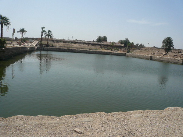 Священное озеро. Фото: Елена Захарова/Великая Эпоха (The Epoch Times)