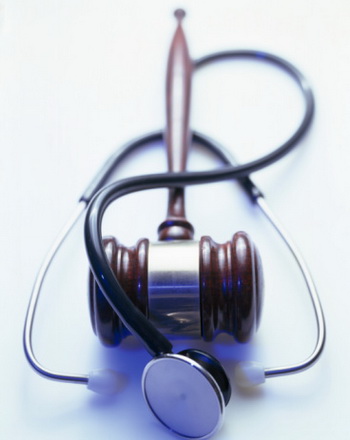 Нужно дать возможность восторжествовать правосудию в России! Фото: Michael Grimm/Getty Images