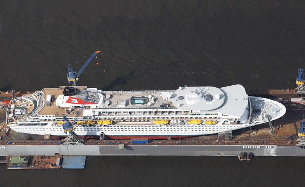 Гамбург. Судно в доке на ремонте. Фото: Andreas Rentz/Getty Images