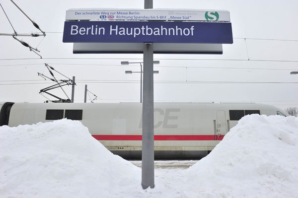 Занесенная снегом Германия. Фото: Sean Gallup/Getty Images