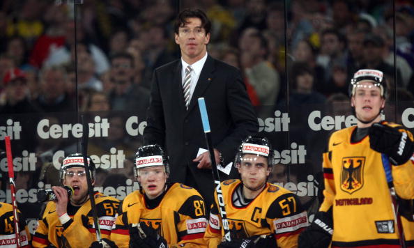 ЧМ-2010. На чемпионате мира по хоккею: сборная Германии - сборная США. Фоторепортаж. Фото: Christof KOEPSEL/Bongarts/Getty Images 